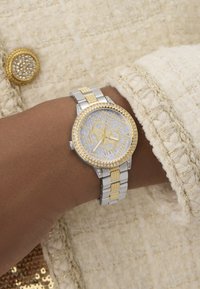 Guess G LACE - Montre - tone
