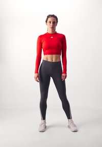 adidas Sportswear FUTURE ICONS THREE STRIPES LEGGING - Leggings - legend ivy