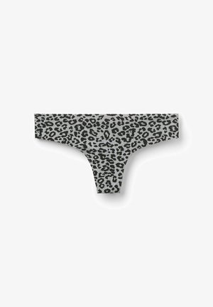 Tanga s leopardím potiskem v šedé tkanině, s černými skvrnami, bezšvovými bočními částmi a nízkým pasem pro minimální zakrytí.