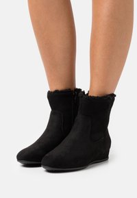 Anna Field WINTER BOOTIES - Botas clássicas de cano curto - black