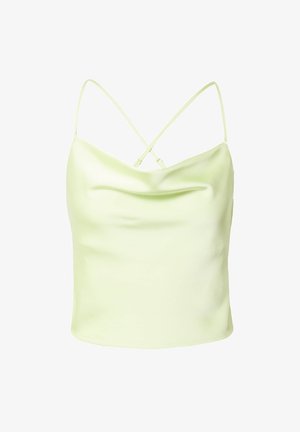 Lichtgroene satijnen camisole met dunne, gekruiste bandjes, een veelkleurige halslijn en een glad, strak textuur. Geen extra versieringen.