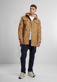 Brandit MARSH LAKE - Jachetă parka - camel