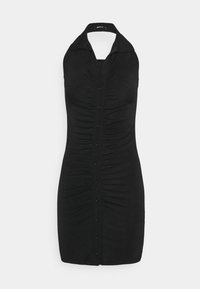 Vestido preto ajustado com decote halter, apresentando textura franzida e uma fila vertical de botões na parte da frente. Acabamento em tecido suave.