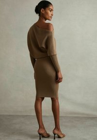 Reiss Strickkleid - mink