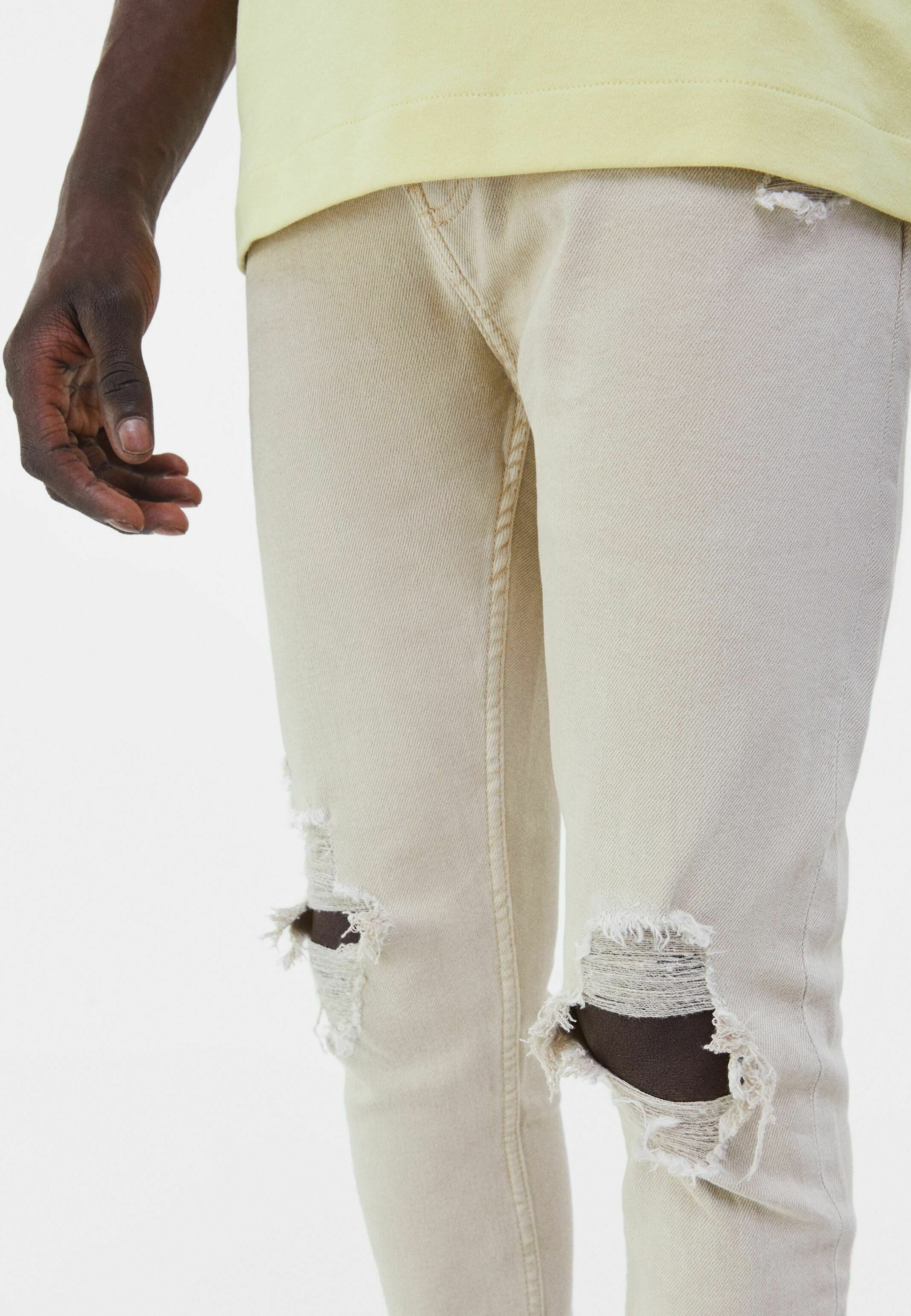 Bershka MIT RISSEN - Jeans Skinny Fit - nude/Nude - Zalando.be