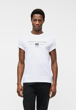 BRAND LOVE MONO STACK TEE - T-shirt con stampa - white