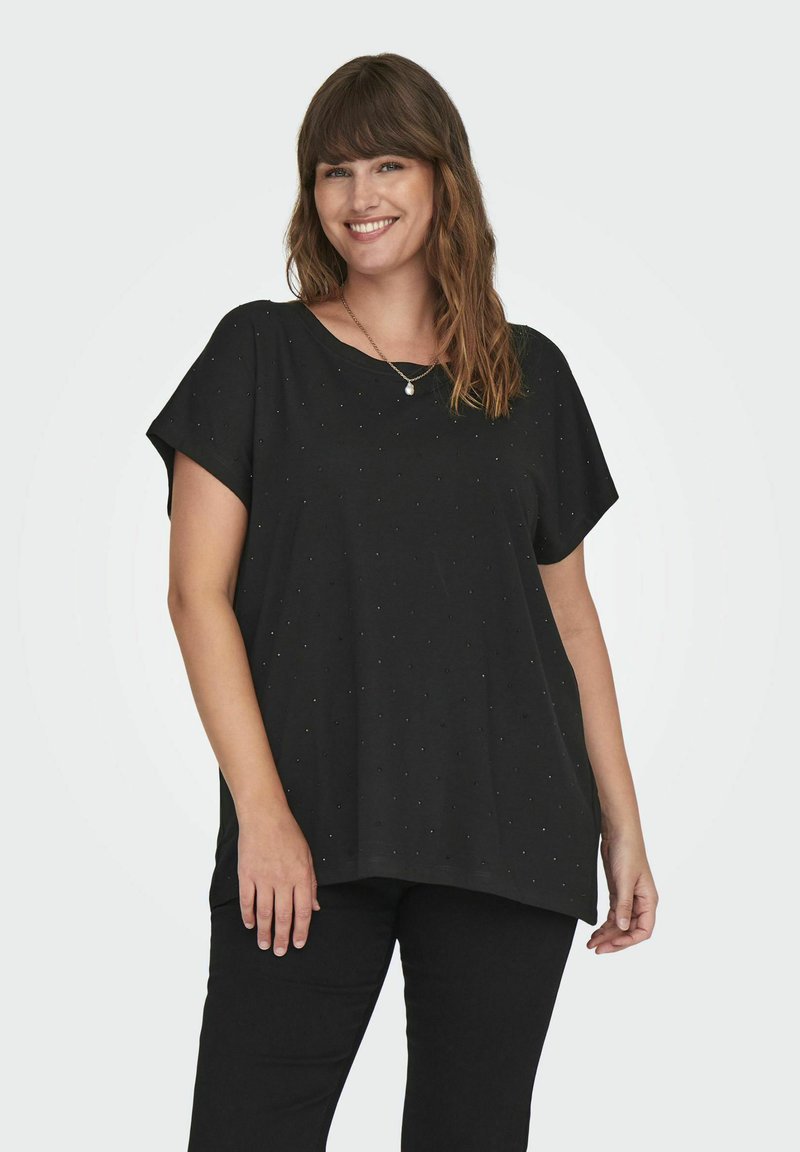 Zwarte shirt met korte mouwen, met een relaxte pasvorm, verspreide metallic accenten en een ronde halslijn. De stof ziet er zacht en glad uit.