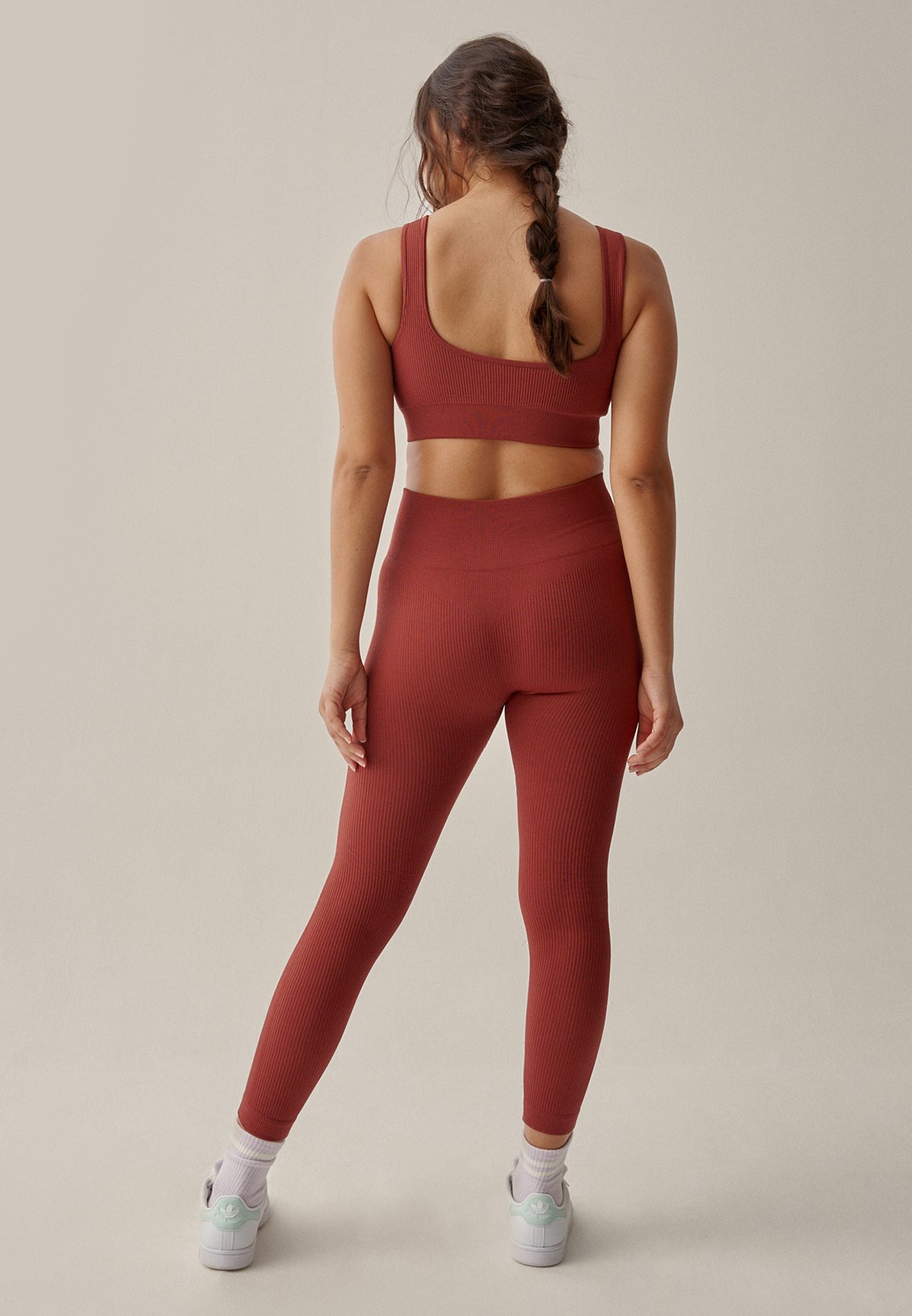 Black Limba HELA HIGH WAIST RIBBED WITH PUSH UP EFFECT - Leggings -  terracota/dark red - Zalando.de