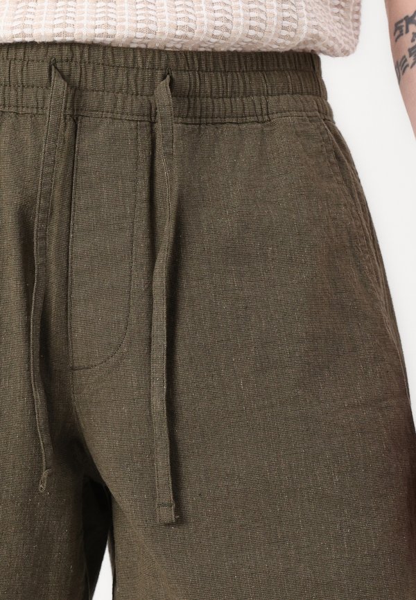 Cotton Texture Pull-On Short - Shorts2