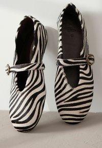 Next WIDE FIT SIGNATURE MARY JANE - Babies - zebra