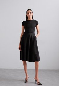 Emporio Armani DRESS - Džersio suknelė - black
