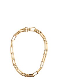 Goldkettchenarmband mit verlängerten Gliedern und einer polierten Oberfläche sowie einem sicheren Verschluss, das ein strukturiertes Aussehen und ein einheitliches Design präsentiert.