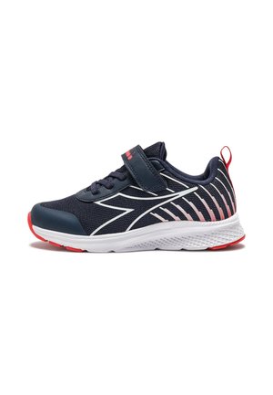 Sneaker da bambino blu navy con dettagli bianchi e rossi, strap in velcro, lacci e suola bianca texturizzata.