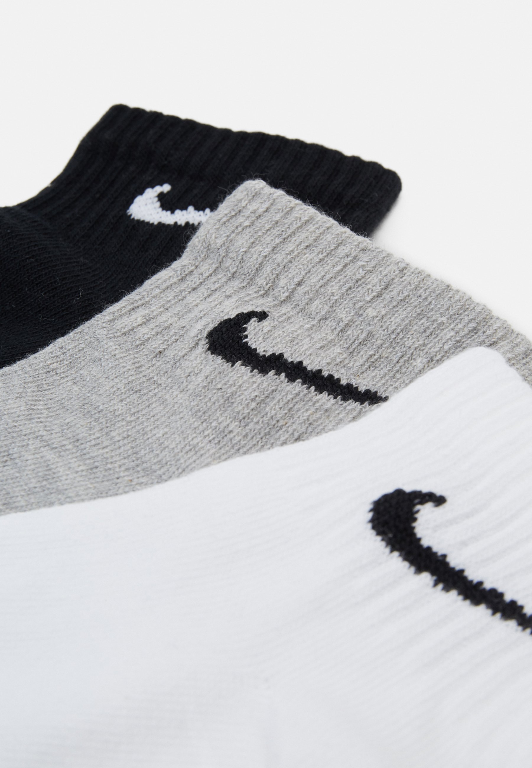 подходящ барон слаб zalando nike performance посещаемост продукция преброй