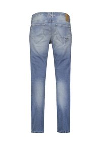 Blauwe denim jeans met een recht gesneden ontwerp, lichte wassing en twee achterzakken met een bruine leren patch op de tailleband.