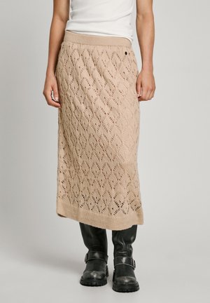 Spódnica ołówkowa