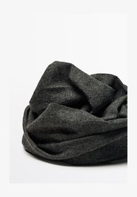 Unselected, grey
