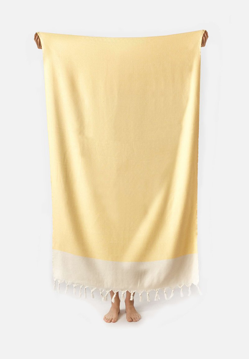 MAЯSIKØH ISOLA DI DINO - Strandhanddoek - yellow