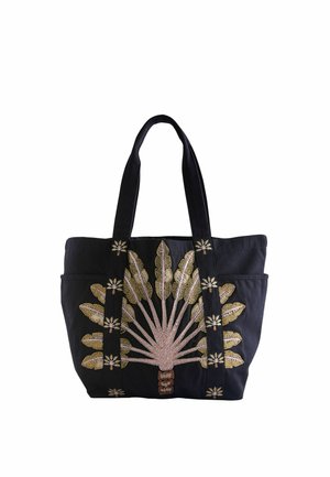Schwarze Stofftasche mit breiten Henkeln, vorne und teilweise an den Trägern mit gold- und pink besticktem Palmenblättern.
