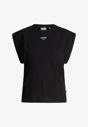 Czarny bezrękawnik z wyściełanymi ramionami i białym logo "JOOP! JEANS" umieszczonym centralnie poniżej linii szyi, mała czerwona metka na bocznym szwie.