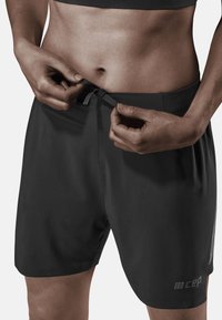 CEP Urheilushortsit - black