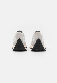 New Balance MS327 UNISEX - Sapatilhas - nimbus cloud