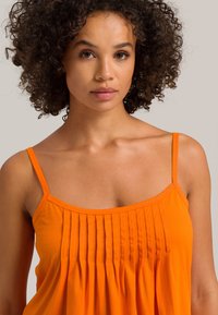 Hanro JULIET SET  - Nattplagg set - juicy orange