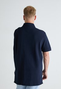 Tommy Hilfiger CHEST INSERT - Polo - desert sky