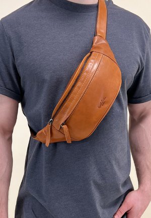 Bum bag - haselnuss