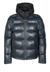 Mørkeblå jakke med dunfyld og skinnende læderoverflade, aftagelig sort hætte, frontlynlås og to sidelommer. Tekstureret quiltet design.