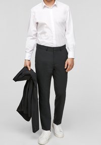 s.Oliver BLACK LABEL Kostymbyxor - black