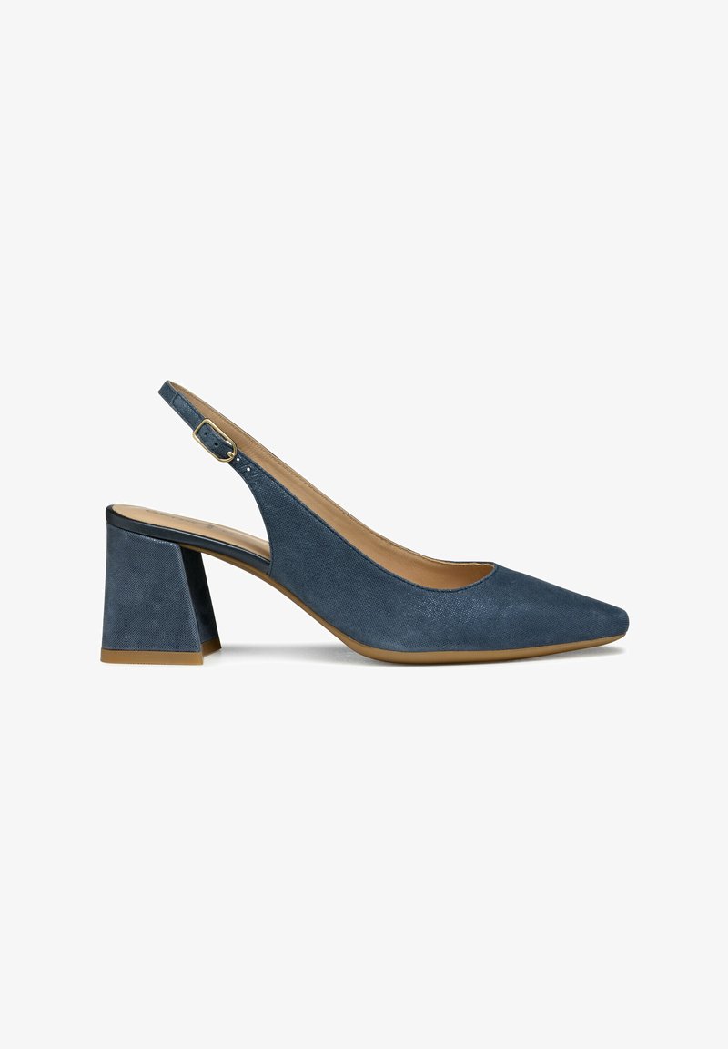 Scarpa slingback in suede blu navy con punta affilata, tacco quadrato e cinturino alla caviglia regolabile. Texture liscia e dettagli minimi.