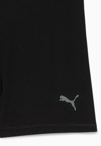 Mustad mustad, mis on valmistatud venivast kangast, väikese halli Puma logoga vasakus all nurgas. Sisaldab minimaalseid õmbluse detaile.
