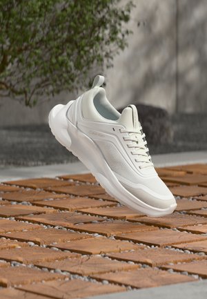 LIGHT RUN - Sneakers - bright white/dark ecru