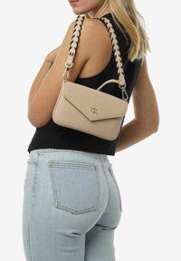 Miriade ENVELOPE - Borsa a tracolla - beige