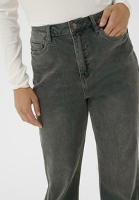 Kaffe KASINEM - Flared-farkut - medium grey denim