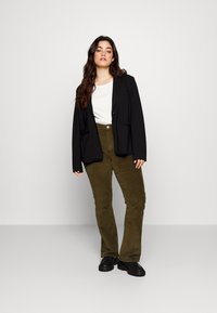 ONLPoptrash Life Blazer