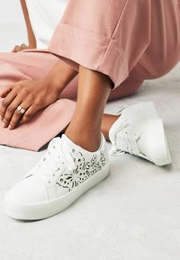 Next FOREVER COMFORT CHUNKY REGULAR FIT - Sneakers - white