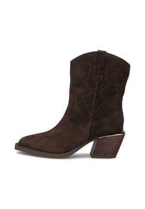 Botte de cow-boy en suède marron avec un bout pointu, des motifs d'étoiles brodés et un talon bloc détaillé. Fini lisse, hauteur mi-mollet.
