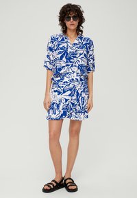 s.Oliver MIT FALTEN DETAIL - Camicetta - royalblau