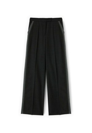 Pantaloni neri a gamba larga con una trama tessuta, caratterizzati da doppie pieghe frontali e cuciture grigie a contrasto lungo le tasche laterali.