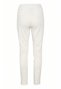 Witte, slim-fit broek met een gladde textuur. Kenmerkt zich door een klassieke tailleband, twee achterzakken en een taps toelopend ontwerp.