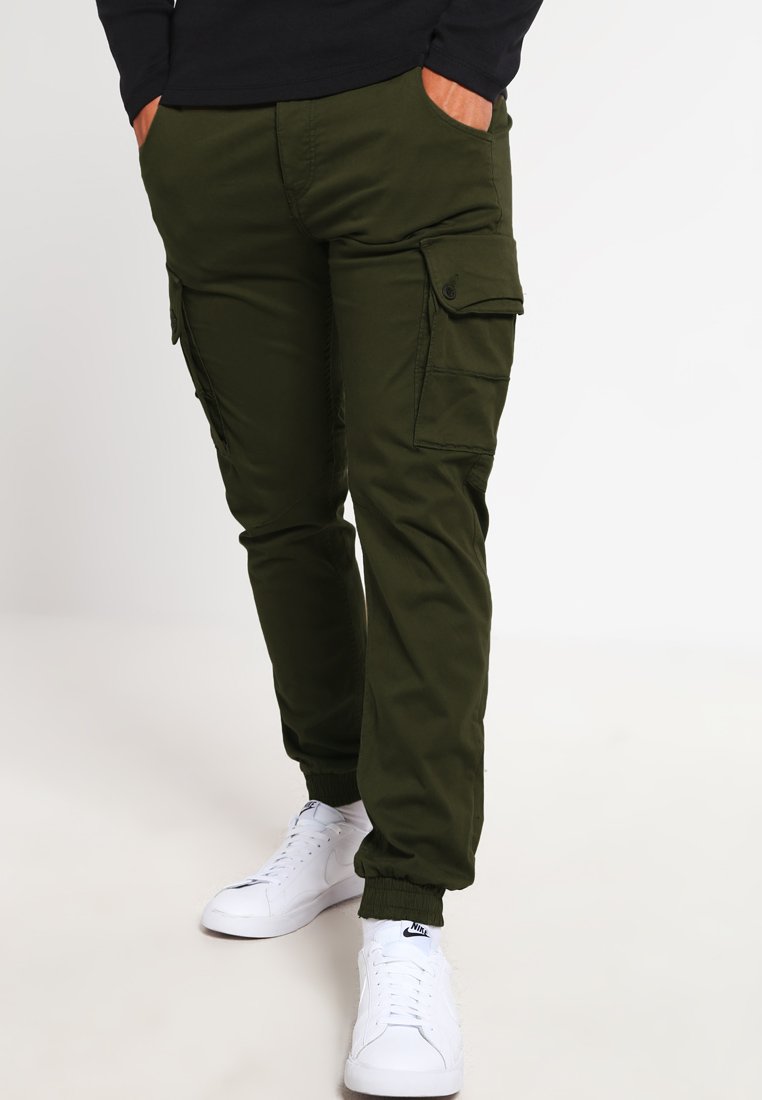 Jack & Jones JJIPAUL JJWARNER Pantalon cargo olive night/olive ZALANDO.BE Jack & Jones JJIPAUL JJWARNER Pantalon cargo olive night/olive ZALANDO.BE