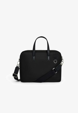 Schwarze Laptop-Tasche aus Stoff mit Lederakzenten, ausgestattet mit zwei oberen Griffen, einem abnehmbaren Schulterriemen und einem Reißverschluss.