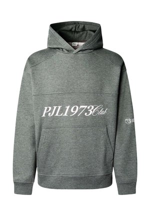 Pilkas gobtuvas su dideliu baltu "PJL1973Club" spaudiniu, kengūros kišenė ir raityti rankogaliai. Yra su virvute reguliuojamu gobtuvu ir minkšta tekstūra.