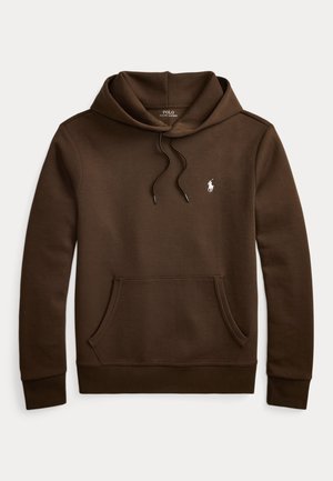Brun hettegenser med frontlomme, snorrelue og liten hvit Polo Ralph Lauren-logo på venstre bryst.