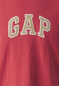 GAP NEW ARCH - T-shirts print - weathered red