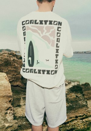 Diverse, - T-shirt z nadrukiem