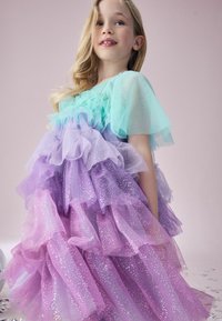 Next TIERED SPARKLE - REGULAR FIT - Koktélruha / Partiruha - purple blue