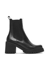 Czarne skórzane botki za kostkę z elastycznymi panelami po bokach, obcasem na słupku i teksturowaną gumową podeszwą. Wyposażone w pętlę ułatwiającą zakładanie.